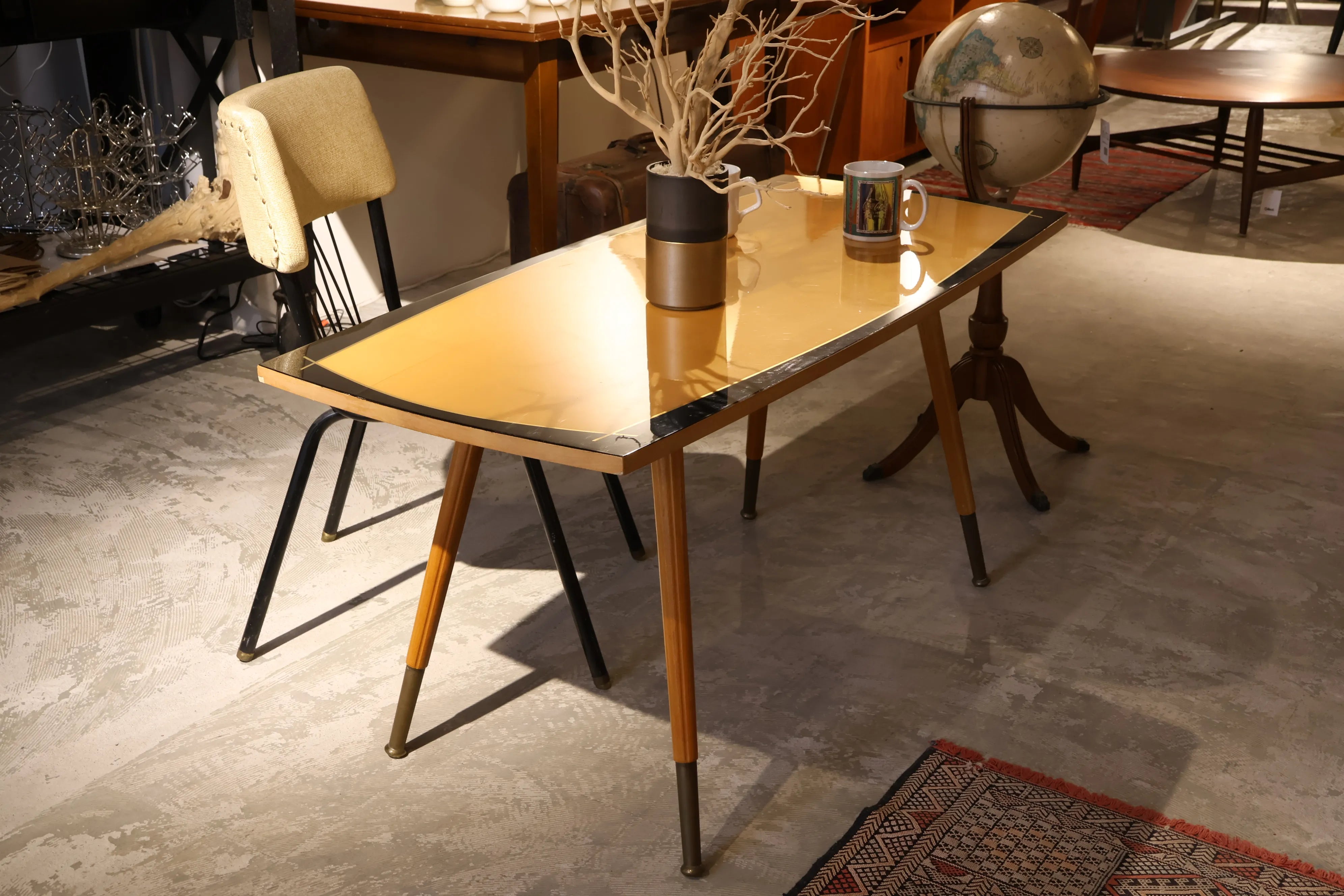 ヴィンテージ テーブル | アンティーク家具 – COLLECT ANTIQUE&VINTAGE