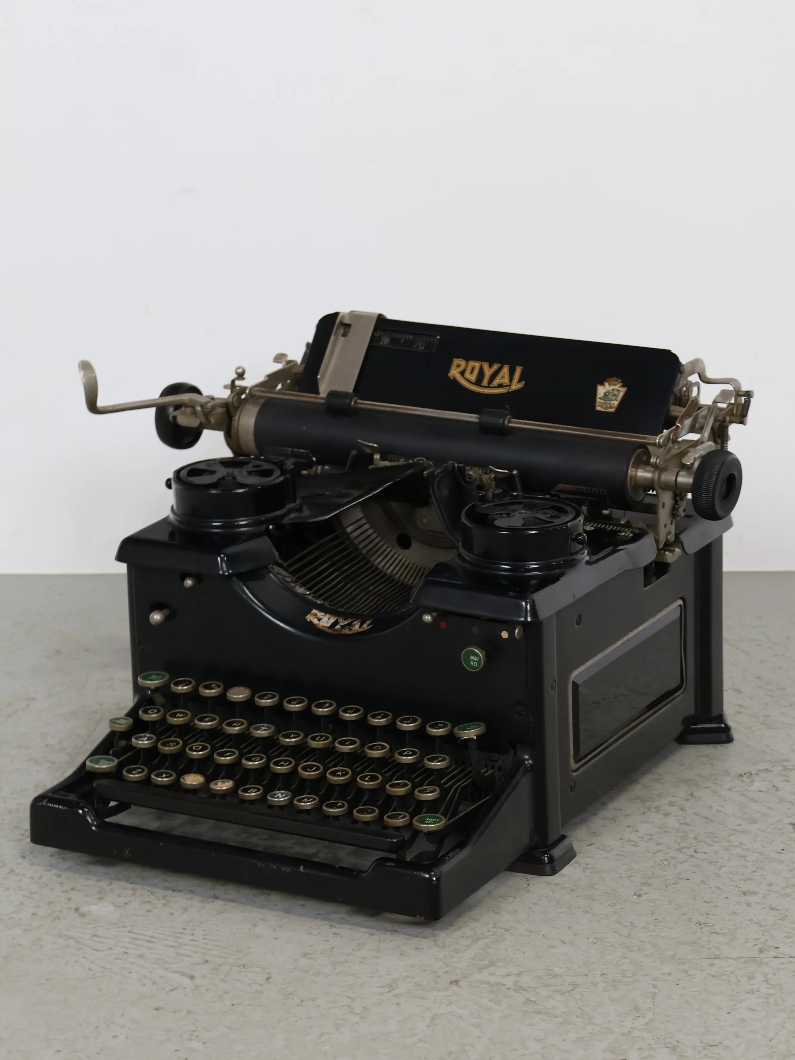 ヴィンテージ Royal タイプライター | Collect Antique & Vintage