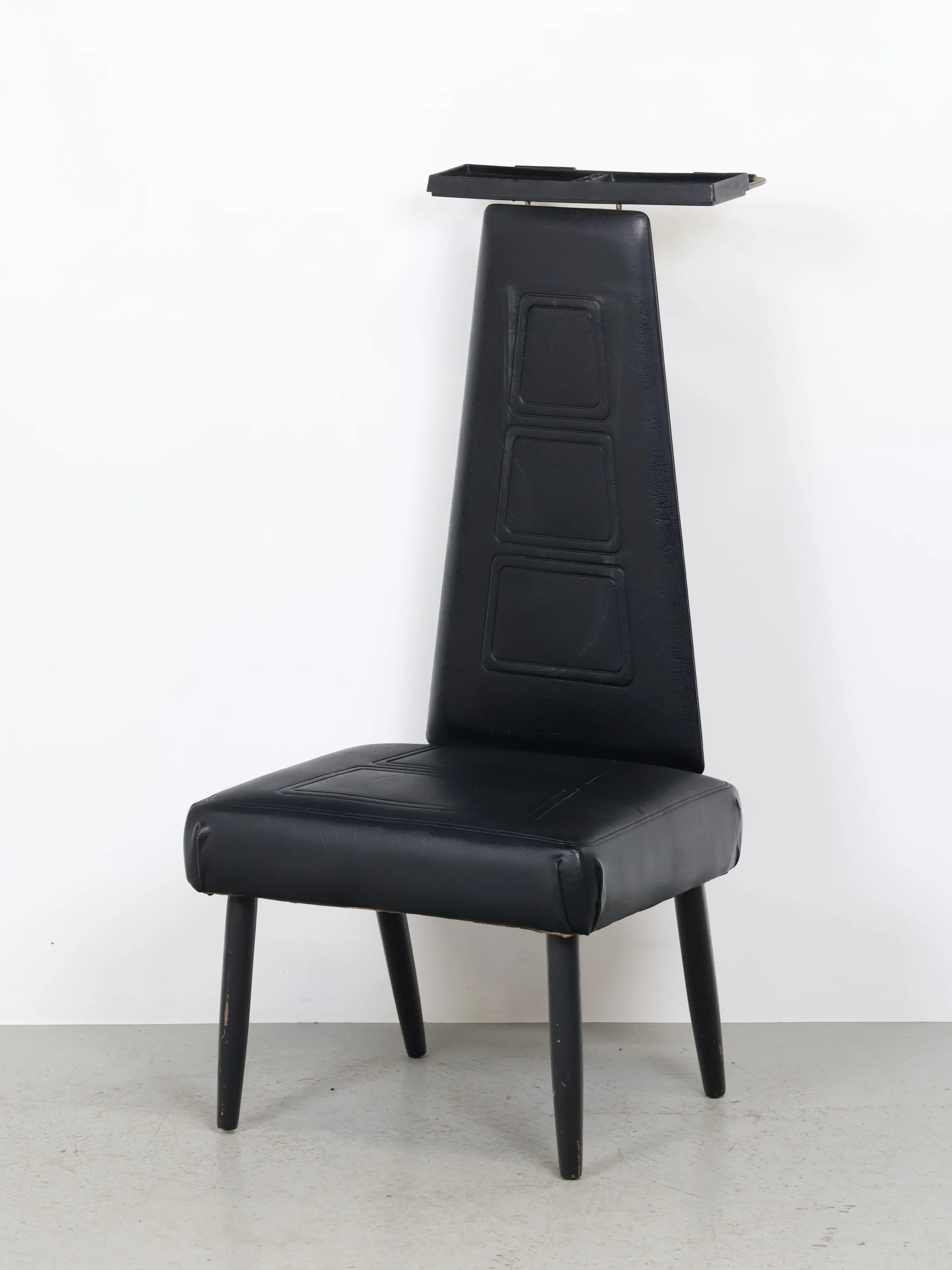 希少★　ビンテージ椅子　ステヴァンチェア　大塚家具　レトロ家具　ブラック　レッド 希少☆ ビンテージ椅子 ステヴァンチェア 大塚家具 レトロ家具