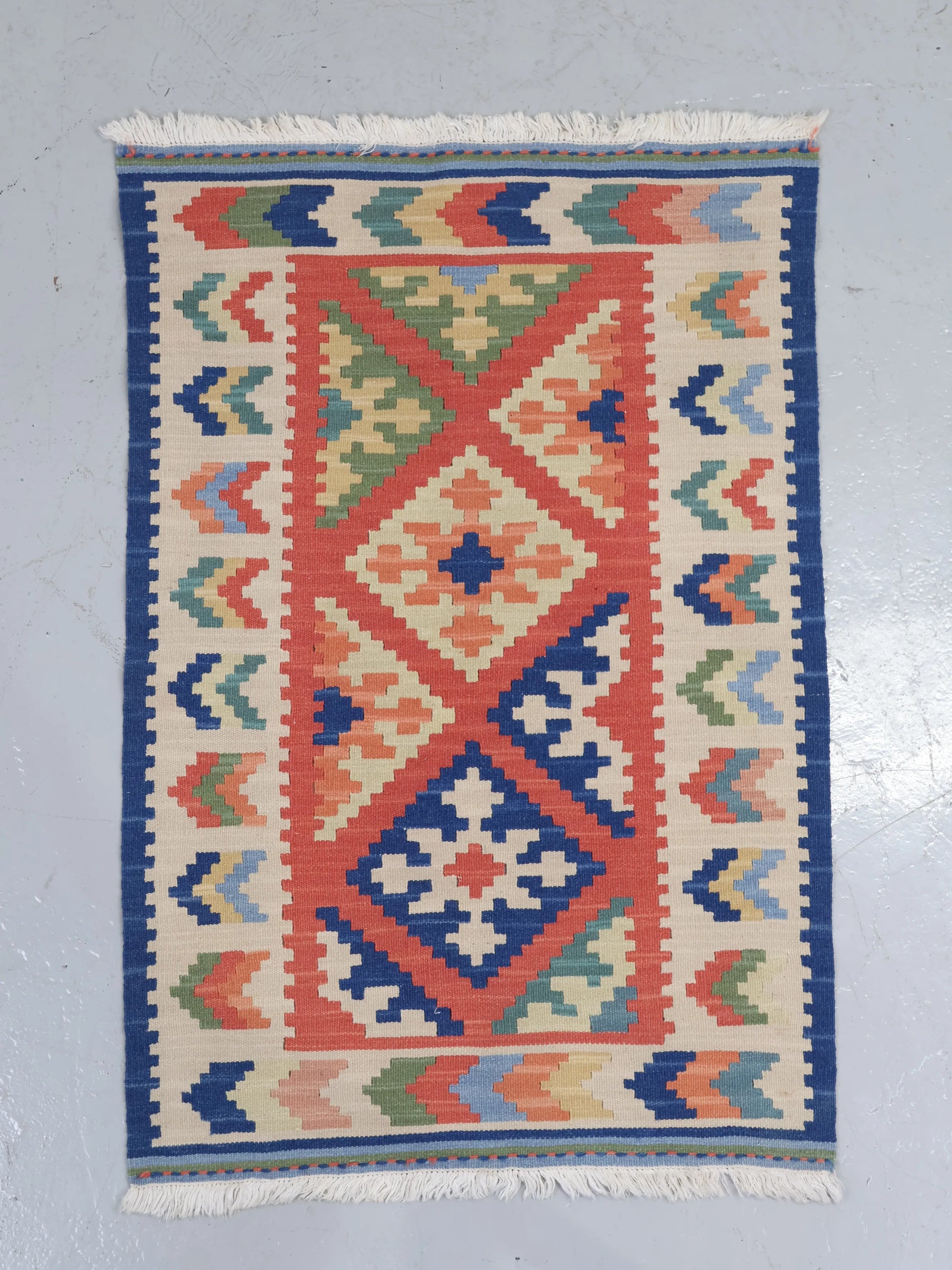 ヴィンテージ ハンドメイド ラグ キリム | Collect Antique