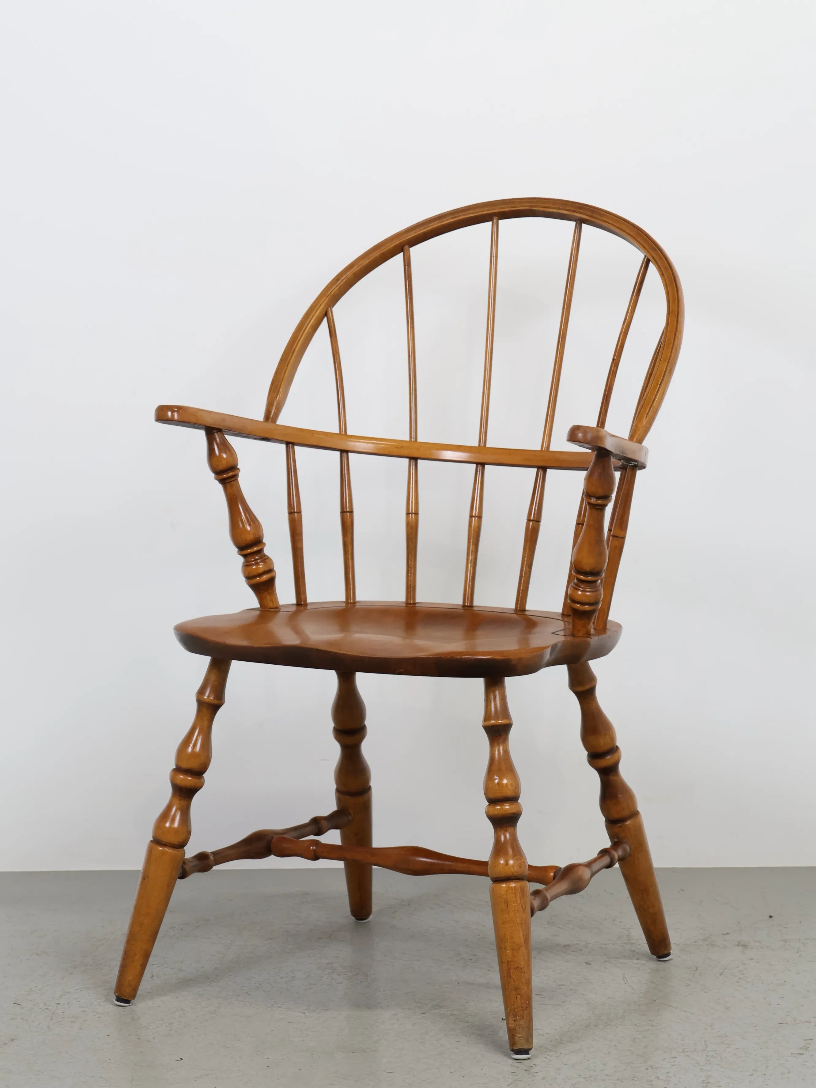 ヴィンテージ ウッド ウィンザード アームチェア | Collect ヴィンテージ ウッド ウィンザード アームチェア | Collect