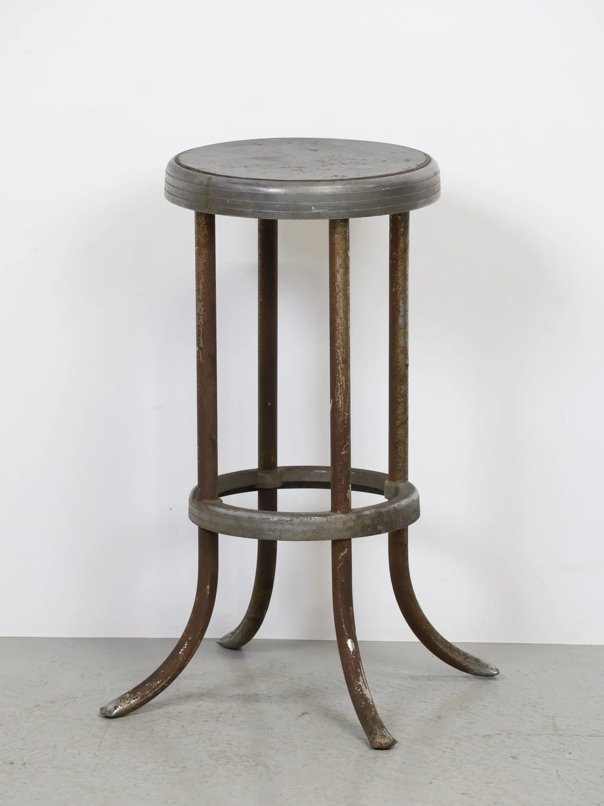 ヴィンテージ インダストリアル スツール | Collect Antique & Vintage ヴィンテージ インダストリアル スツール | Collect Antique & Vintage