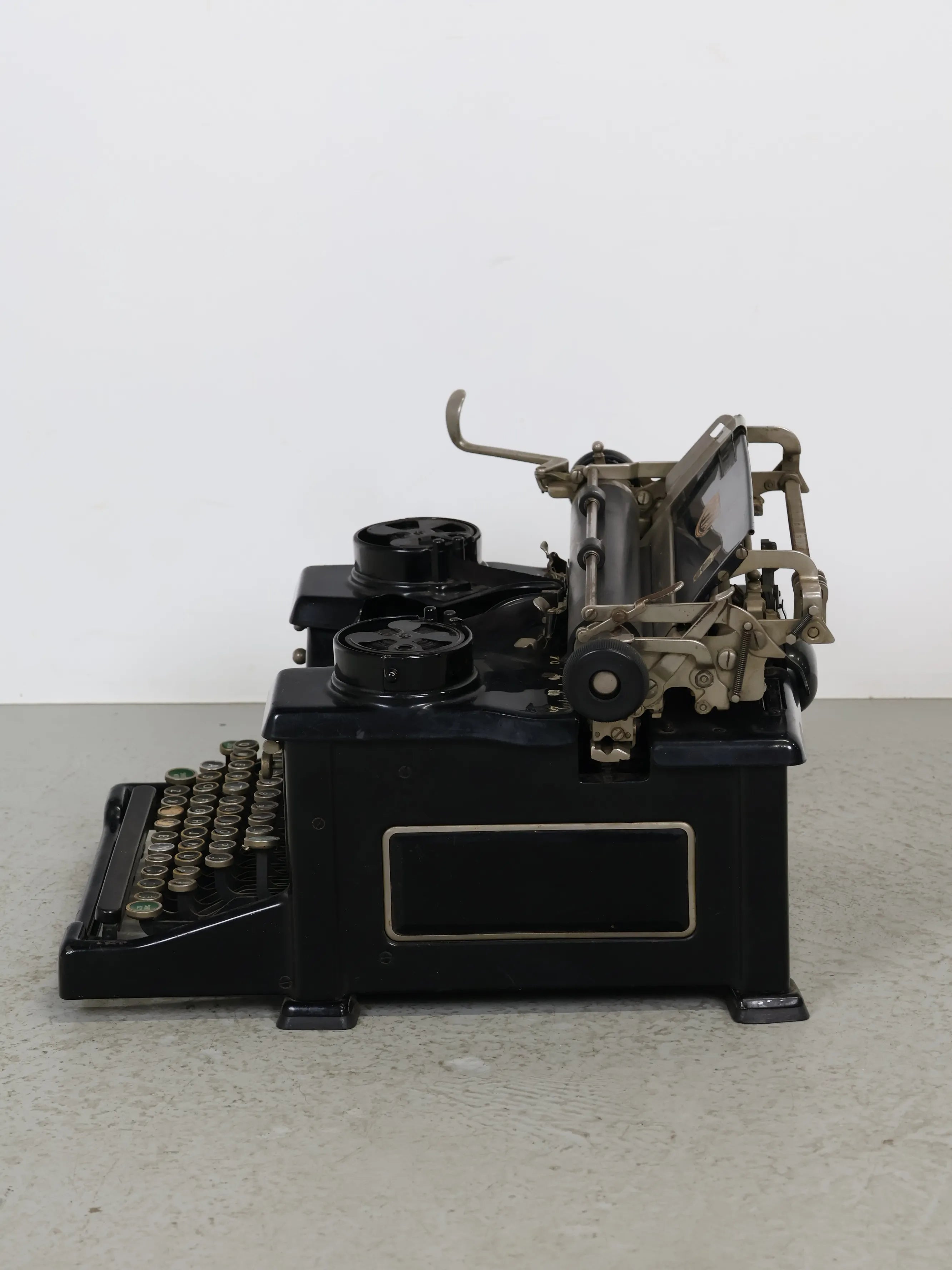 ヴィンテージ Royal タイプライター | Collect Antique & Vintage ヴィンテージ Royal タイプライター | Collect Antique & Vintage
