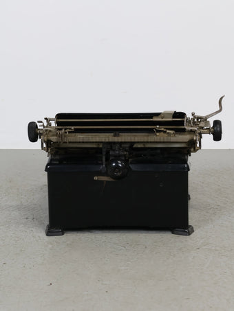ヴィンテージ Royal タイプライター | Collect Antique & Vintage