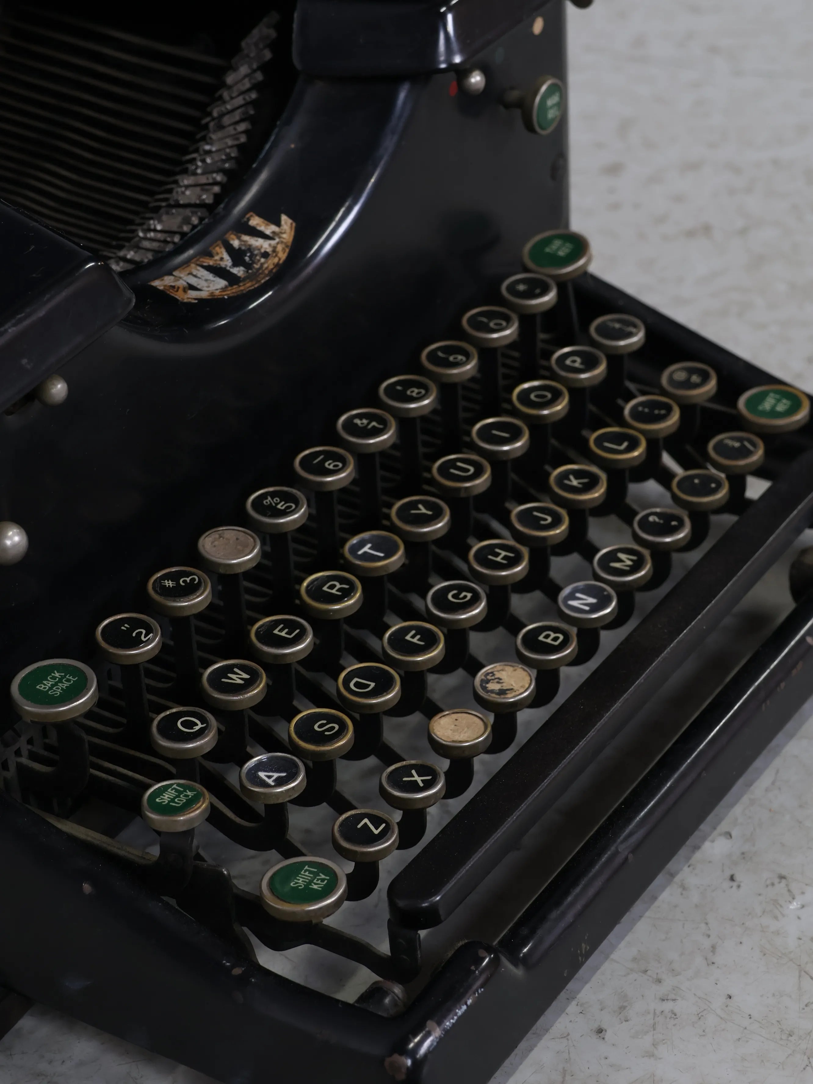 ヴィンテージ Royal タイプライター | Collect Antique & Vintage ヴィンテージ Royal タイプライター | Collect Antique & Vintage