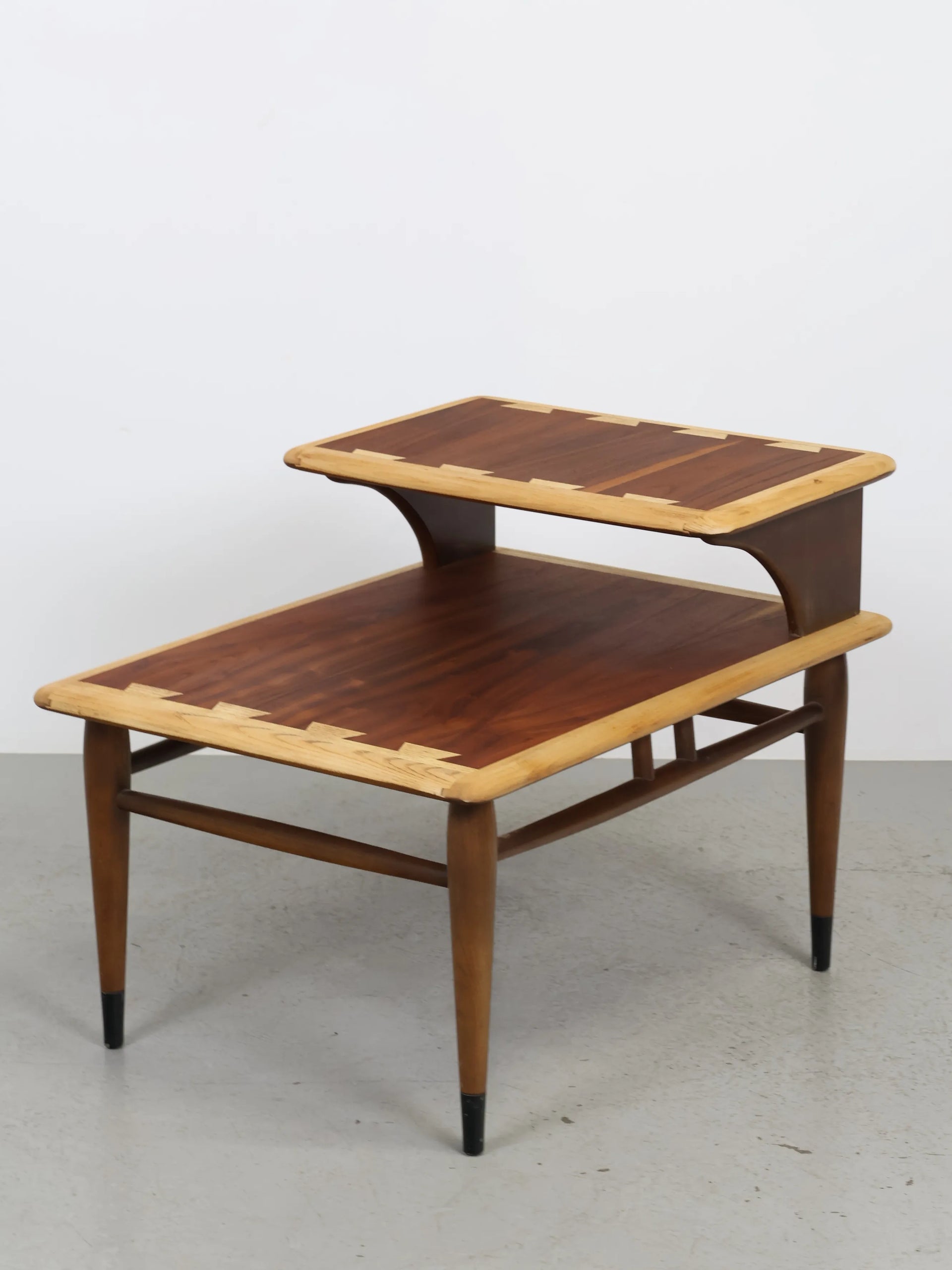 1964年代 Lane社製 ヴィンテージ ステップエンドテーブル | Collect