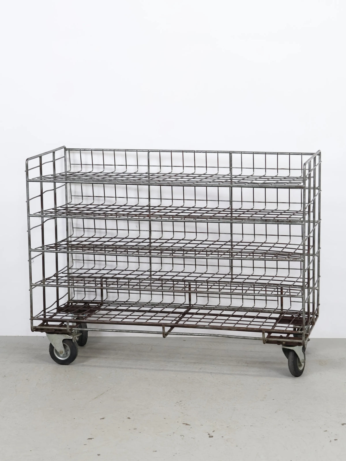 1960s-70s Industrial Metal Wire Shoe Rack – COLLECT ANTIQUE&VINTAGE