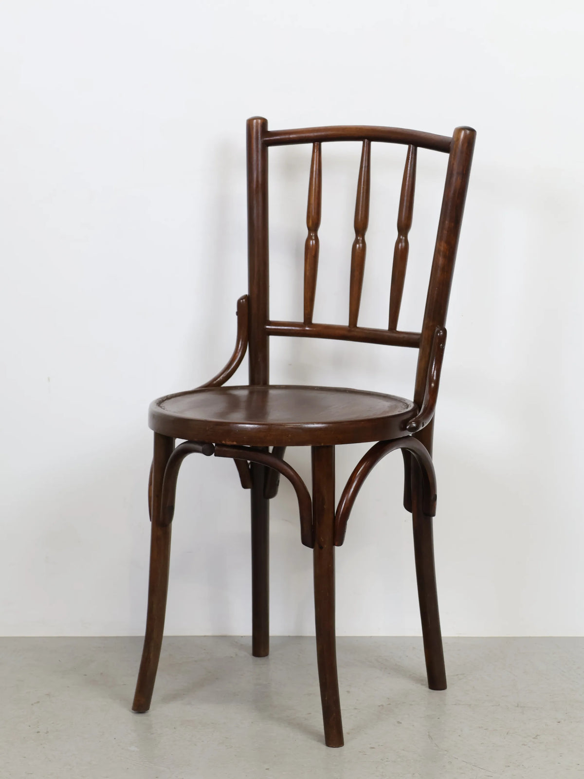 1920s-40s Vintage Bentwood Spindle Back Dining Chair – COLLECT